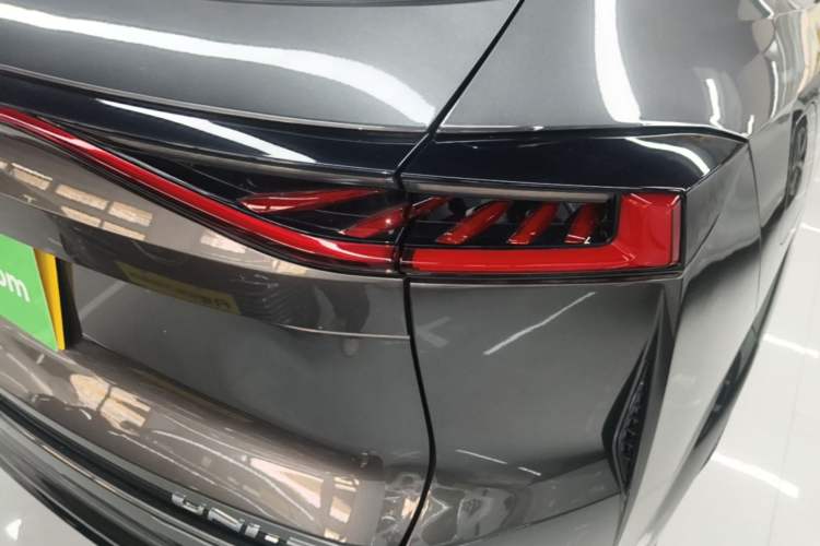 Used CHANGAN UNI-Z New Energy 2024 Blue Whale Smart Electric iDD 125km Leading Model Right Rear Taillight