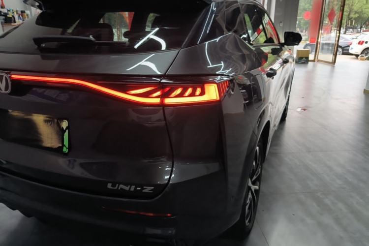 Used CHANGAN UNI-Z New Energy 2024 Blue Whale Smart Electric iDD 125km Excellence Model Right Rear Taillight