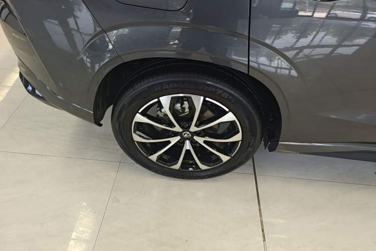 Used CHANGAN UNI-Z New Energy 2024 Blue Whale Smart Electric iDD 125km Excellence Model Right Rear Wheel Hub
