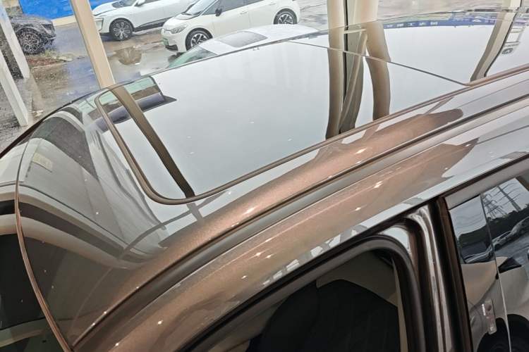 Used CHANGAN UNI-Z New Energy 2024 Blue Whale Smart Electric iDD 125km Beyond Edition Roof