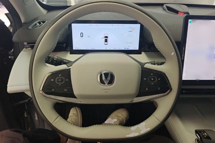 Used CHANGAN UNI-Z New Energy 2024 Blue Whale Smart Electric iDD 125km Excellence Model Steering Wheel