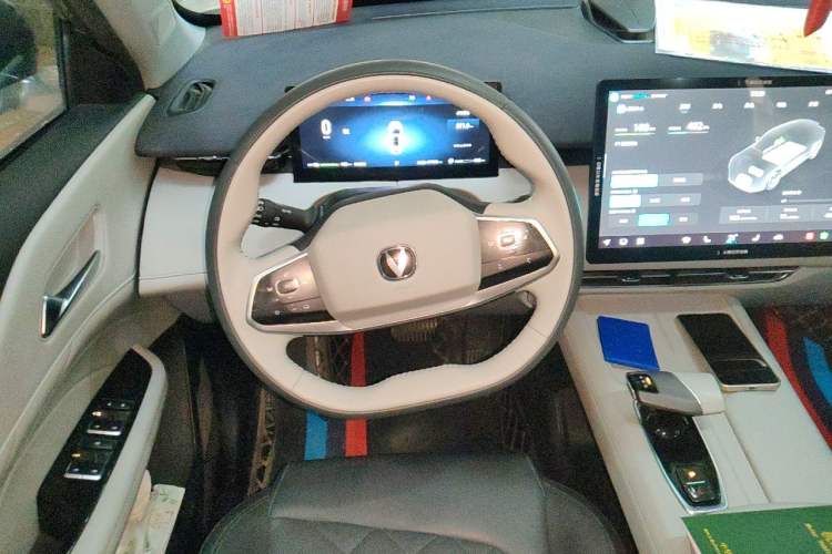 Used CHANGAN UNI-Z New Energy 2024 Blue Whale Smart Electric iDD 125km Beyond Edition Steering Wheel