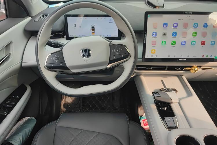 Used CHANGAN UNI-Z New Energy 2024 Blue Whale Smart Electric iDD 125km Excellence Model Steering Wheel