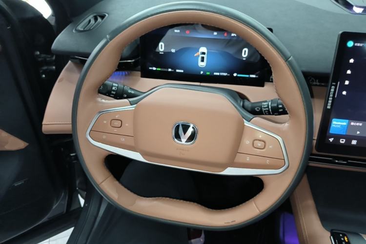 Used CHANGAN UNI-Z New Energy 2024 Blue Whale Smart Electric iDD 125km Excellence Model Steering Wheel