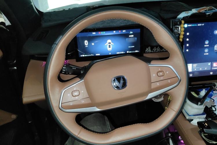 Used CHANGAN UNI-Z New Energy 2024 Blue Whale Smart Electric iDD 125km Excellence Model Steering Wheel