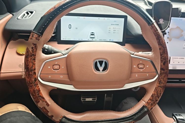 Used CHANGAN UNI-Z New Energy 2024 Blue Whale Smart Electric iDD 125km Excellence Model Steering Wheel