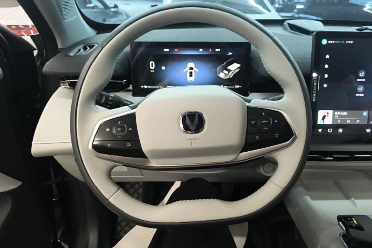 Used CHANGAN UNI-Z New Energy 2024 Blue Whale Smart Electric iDD 125km Beyond Edition Steering Wheel
