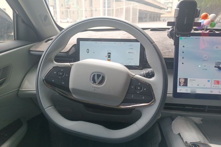 Used CHANGAN UNI-Z New Energy 2024 Blue Whale Smart Electric iDD 125km Excellence Model Steering Wheel