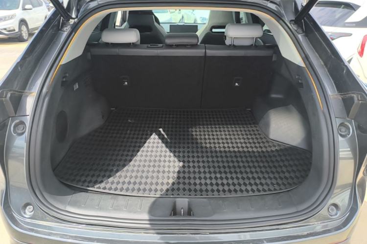 Used CHANGAN UNI-Z New Energy 2024 Blue Whale Smart Electric iDD 125km Beyond Edition Trunk