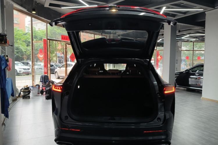 Used CHANGAN UNI-Z New Energy 2024 Blue Whale Smart Electric iDD 125km Excellence Model Trunk