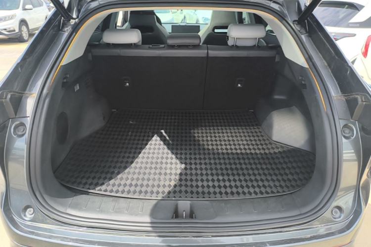 Used CHANGAN UNI-Z New Energy 2024 Blue Whale Smart Electric iDD 125km Beyond Edition Trunk