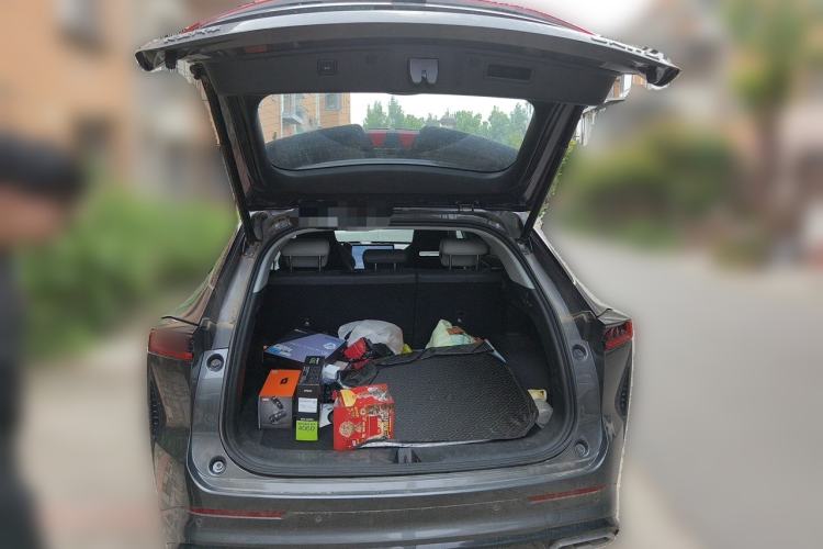 Used CHANGAN UNI-Z New Energy 2024 Blue Whale Smart Electric iDD 125km Excellence Model Trunk