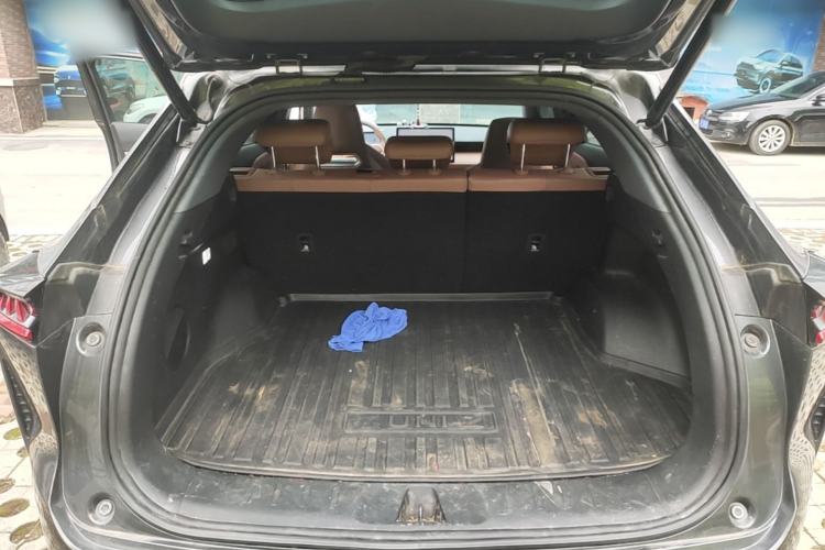 Used CHANGAN UNI-Z New Energy 2024 Blue Whale Smart Electric iDD 125km Excellence Model Trunk
