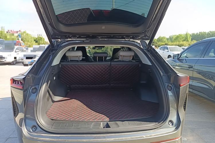 Used CHANGAN UNI-Z New Energy 2024 Blue Whale Smart Electric iDD 125km Excellence Model Trunk