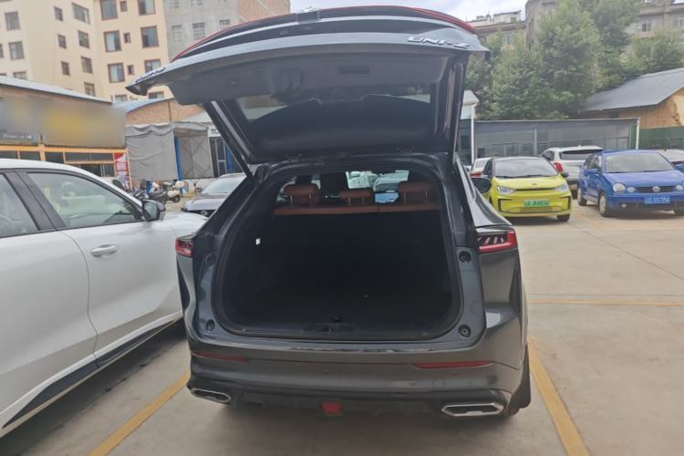 Used CHANGAN UNI-Z New Energy 2024 Blue Whale Smart Electric iDD 125km Beyond Edition Trunk