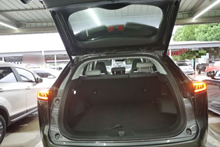 Used CHANGAN UNI-Z New Energy 2024 Blue Whale Smart Electric iDD 125km Excellence Model Trunk