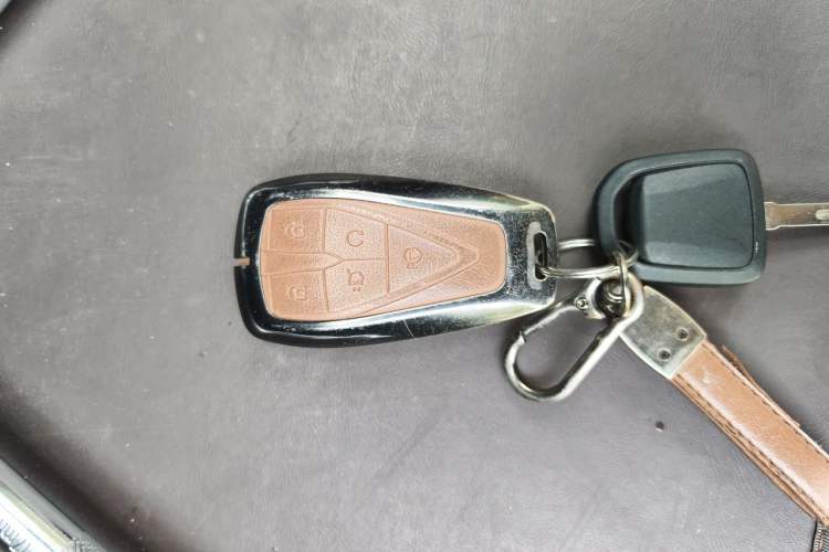 Used CHANGAN UNI-Z New Energy 2024 Blue Whale Smart Electric iDD 125km Excellence Model Vehicle Key