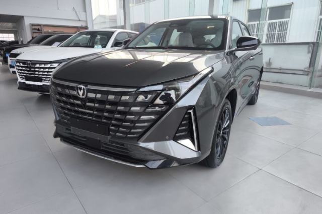 Used CHANGAN UNI-Z New Energy 2024 Blue Whale Smart Electric iDD 125km Leading Model