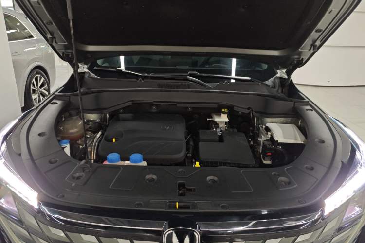 Used CHANGAN UNI-Z New Energy 2024 Blue Whale Smart Electric iDD 125km Excellence Model Engine Bay