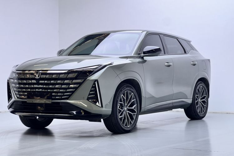 Used CHANGAN UNI-Z New Energy 2024 Blue Whale Smart Electric iDD 125km Excellence Model Exterior 12