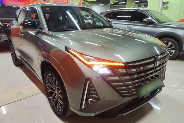 Used CHANGAN UNI-Z New Energy 2024 Blue Whale Smart Electric iDD 125km Excellence Model Exterior 2