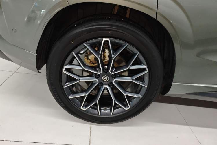 Used CHANGAN UNI-Z New Energy 2024 Blue Whale Smart Electric iDD 125km Excellence Model Exterior 5