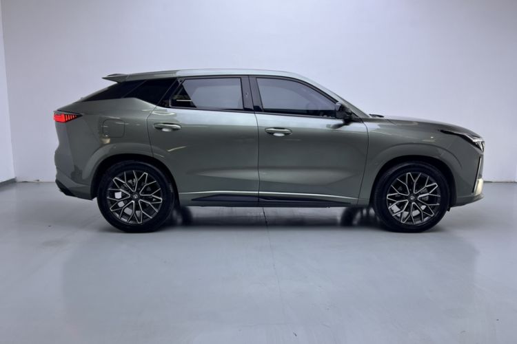 Used CHANGAN UNI-Z New Energy 2024 Blue Whale Smart Electric iDD 125km Excellence Model Exterior 5