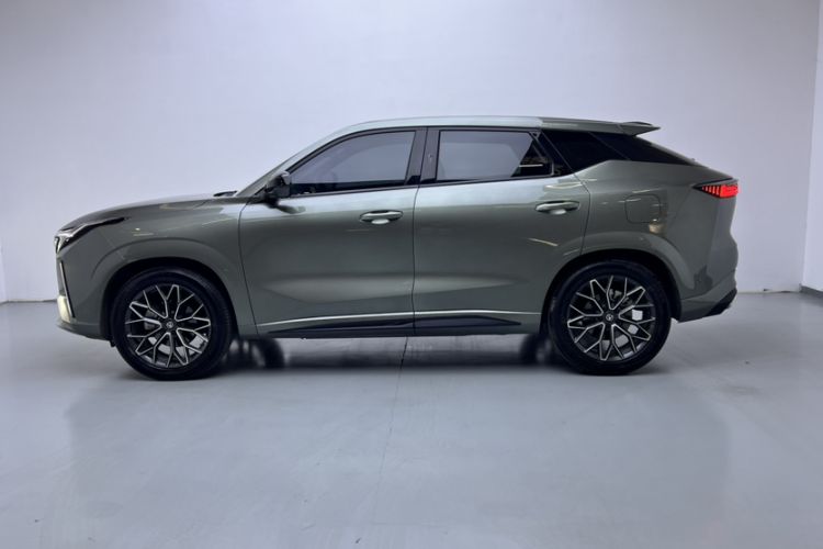 Used CHANGAN UNI-Z New Energy 2024 Blue Whale Smart Electric iDD 125km Excellence Model Exterior 6