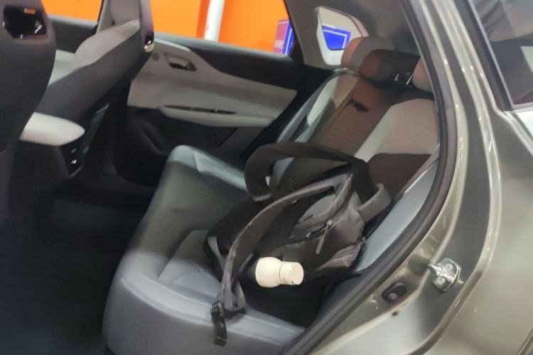 Used CHANGAN UNI-Z New Energy 2024 Blue Whale Smart Electric iDD 125km Excellence Model Interior 4