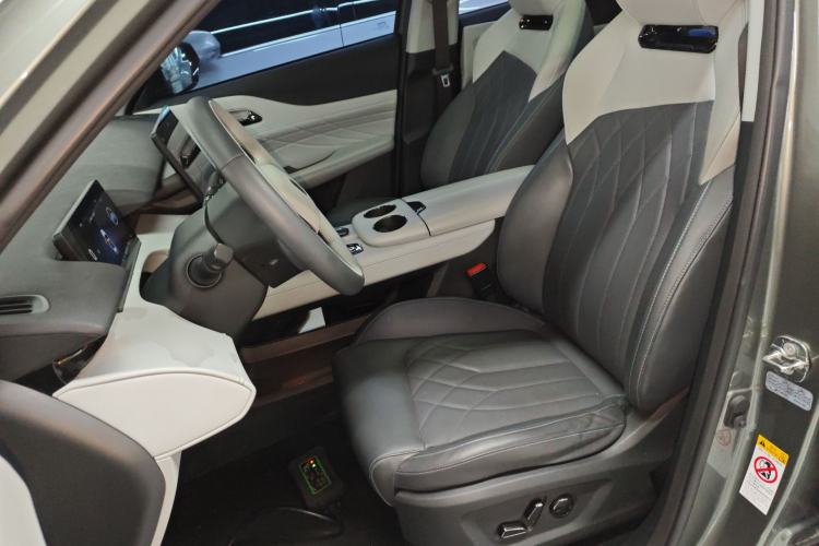 Used CHANGAN UNI-Z New Energy 2024 Blue Whale Smart Electric iDD 125km Excellence Model Left Front Seat