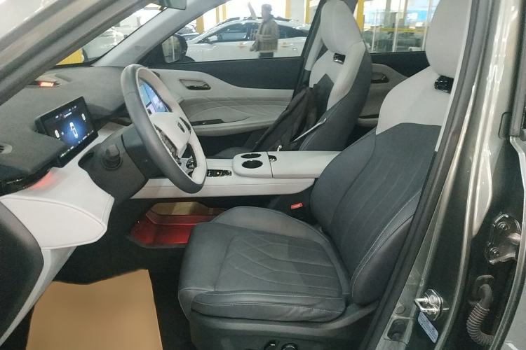 Used CHANGAN UNI-Z New Energy 2024 Blue Whale Smart Electric iDD 125km Excellence Model Left Front Seat