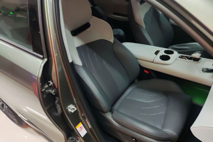 Used CHANGAN UNI-Z New Energy 2024 Blue Whale Smart Electric iDD 125km Excellence Model Right Front Seat