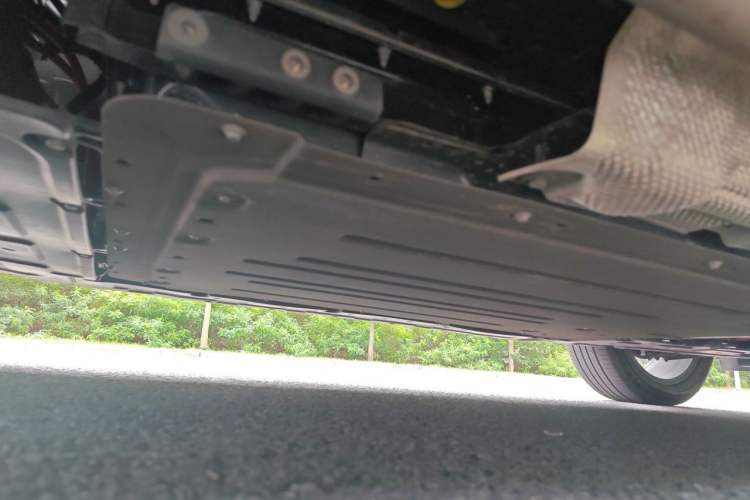 Used CHANGAN UNI-Z New Energy 2024 Blue Whale Smart Electric iDD 125km Beyond Edition Chassis Rear Left