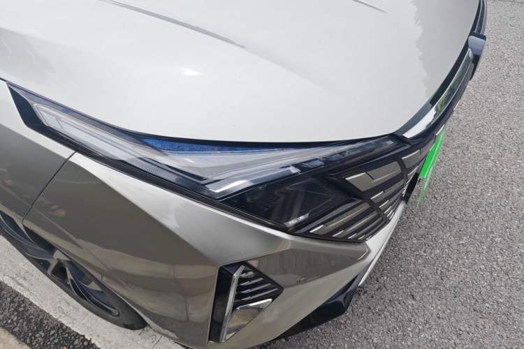 Used CHANGAN UNI-Z New Energy 2024 Blue Whale Smart Electric iDD 125km Beyond Edition Right Front Headlight