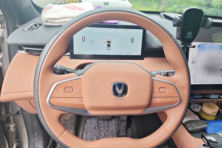 Used CHANGAN UNI-Z New Energy 2024 Blue Whale Smart Electric iDD 125km Beyond Edition Steering Wheel