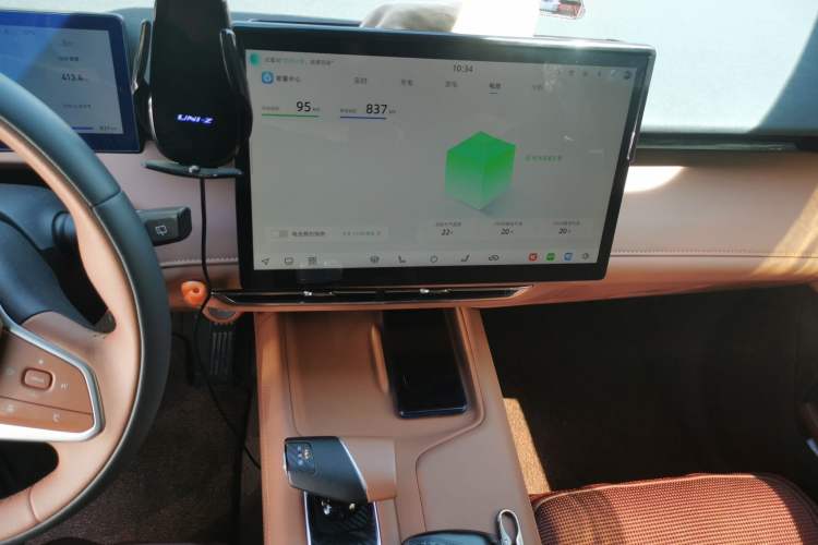 Used CHANGAN UNI-Z New Energy 2024 Blue Whale Smart Electric iDD 125km Beyond Edition Audio And AC Panel