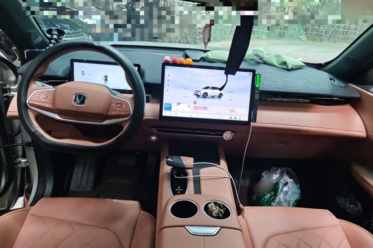 Used CHANGAN UNI-Z New Energy 2024 Blue Whale Smart Electric iDD 125km Excellence Model Center Console