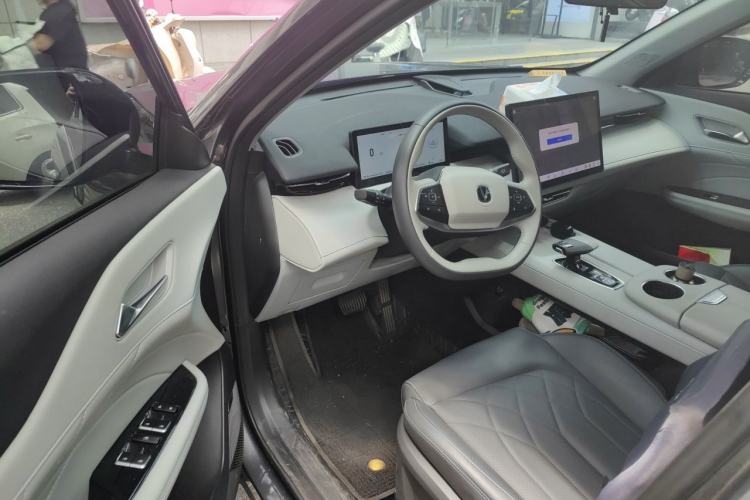 Used CHANGAN UNI-Z New Energy 2024 Blue Whale Smart Electric iDD 125km Beyond Edition Driver Seat