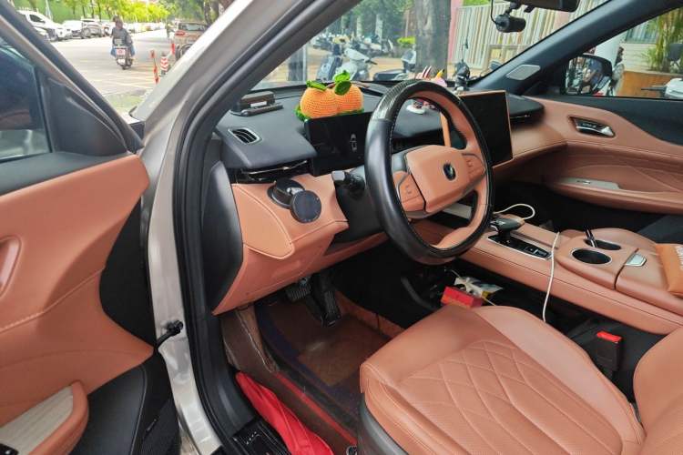 Used CHANGAN UNI-Z New Energy 2024 Blue Whale Smart Electric iDD 125km Excellence Model Driver Seat