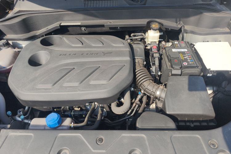 Used CHANGAN UNI-Z New Energy 2024 Blue Whale Smart Electric iDD 125km Leading Model Engine Bay