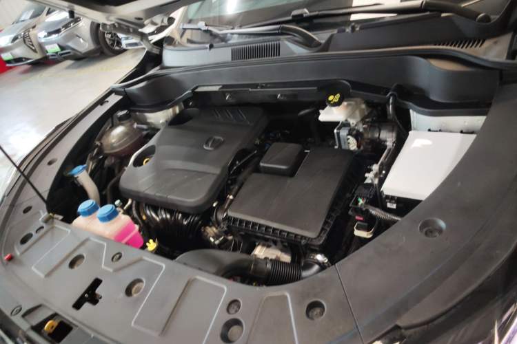 Used CHANGAN UNI-Z New Energy 2024 Blue Whale Smart Electric iDD 125km Excellence Model Engine Bay