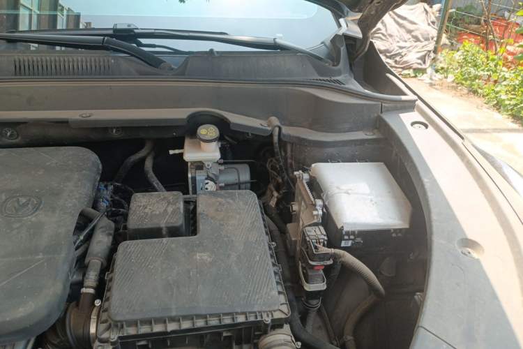 Used CHANGAN UNI-Z New Energy 2024 Blue Whale Smart Electric iDD 125km Beyond Edition Engine Bay Left