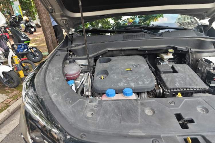 Used CHANGAN UNI-Z New Energy 2024 Blue Whale Smart Electric iDD 125km Excellence Model Engine Bay Right