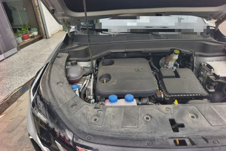 Used CHANGAN UNI-Z New Energy 2024 Blue Whale Smart Electric iDD 125km Beyond Edition Engine Bay Right