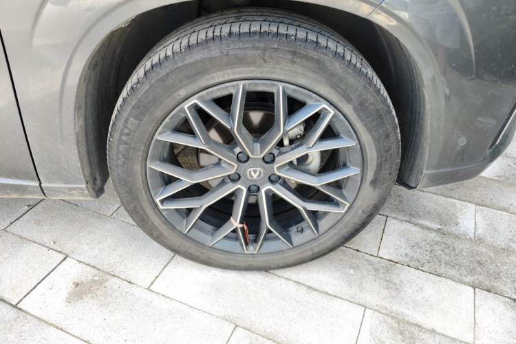 Used CHANGAN UNI-Z New Energy 2024 Blue Whale Smart Electric iDD 125km Excellence Model Exterior 1