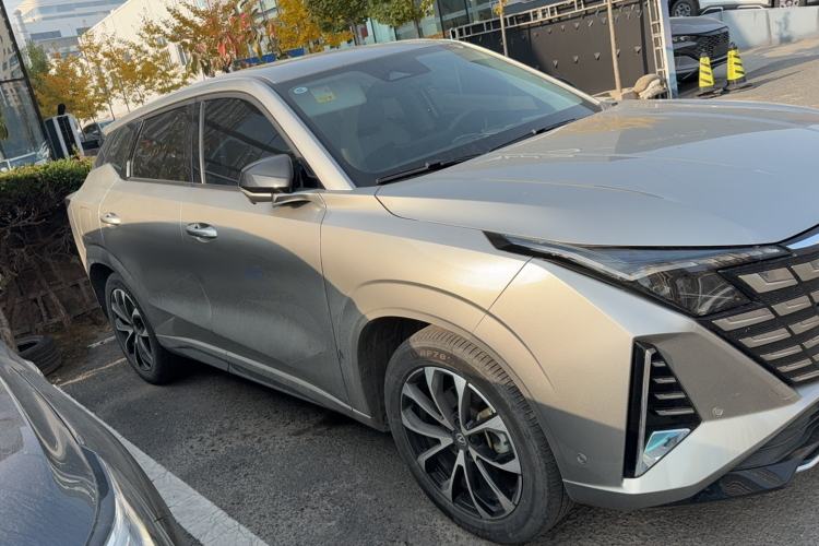 Used CHANGAN UNI-Z New Energy 2024 Blue Whale Smart Electric iDD 125km Excellence Model Exterior 3