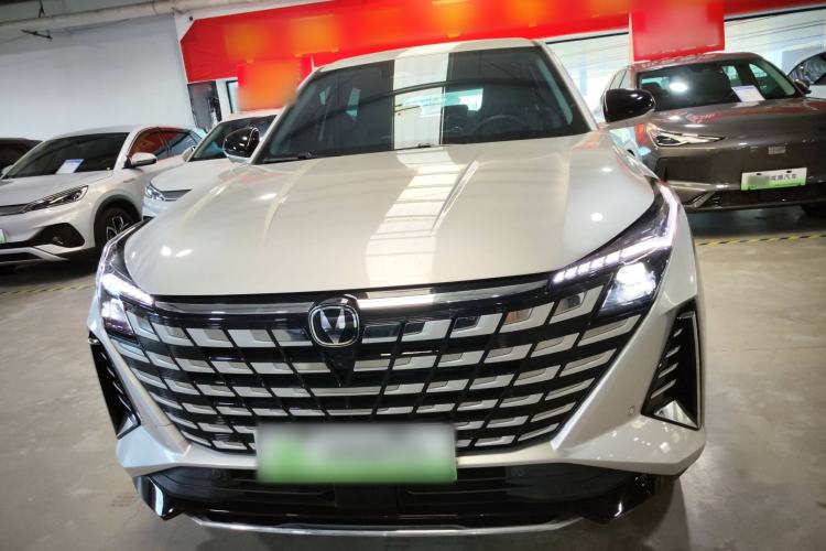 Used CHANGAN UNI-Z New Energy 2024 Blue Whale Smart Electric iDD 125km Excellence Model Front