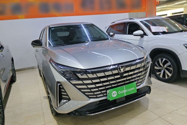 Used CHANGAN UNI-Z New Energy 2024 Blue Whale Smart Electric iDD 125km Excellence Model Front Right 45 Deg