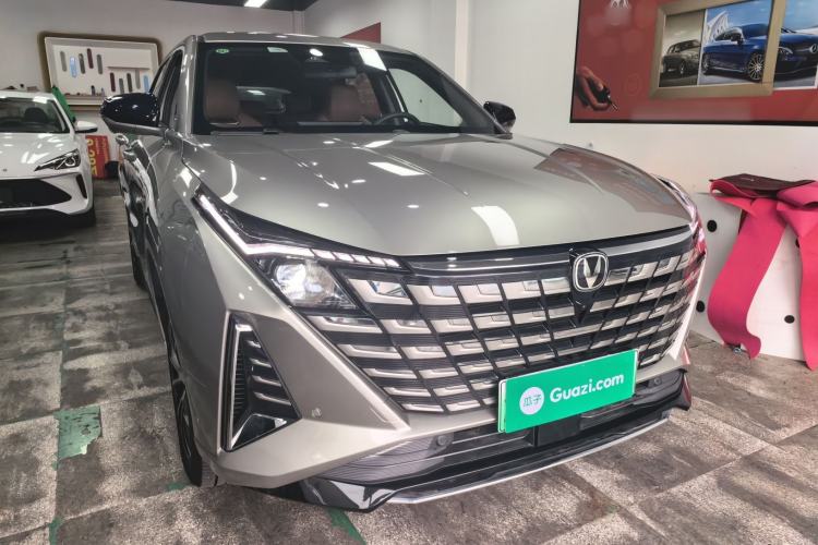 Used CHANGAN UNI-Z New Energy 2024 Blue Whale Smart Electric iDD 125km Excellence Model Front Right 45 Deg