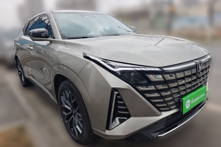 Used CHANGAN UNI-Z New Energy 2024 Blue Whale Smart Electric iDD 125km Excellence Model Front Right 45 Deg